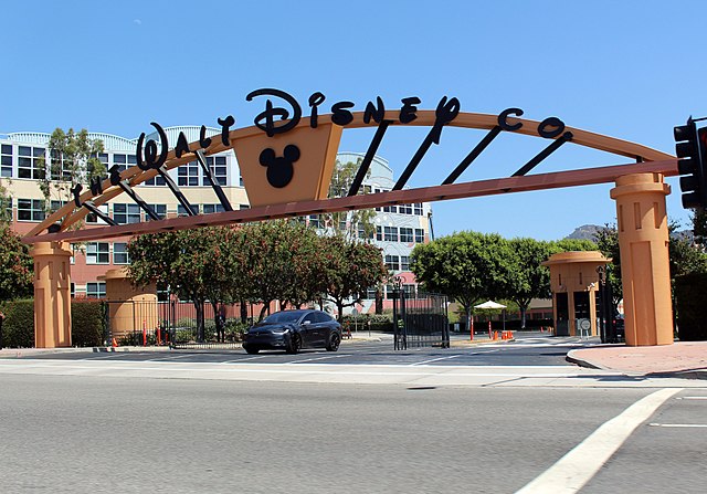 Historia Y Biograf A De Historia De Walt Disney Company